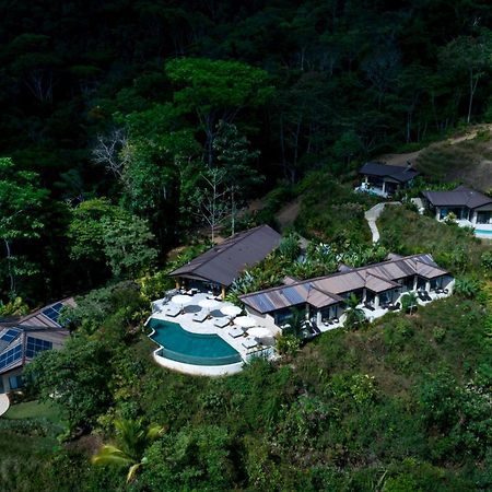 Golden Pineapple Villas-Adults Only อูวีตา ภายนอก รูปภาพ