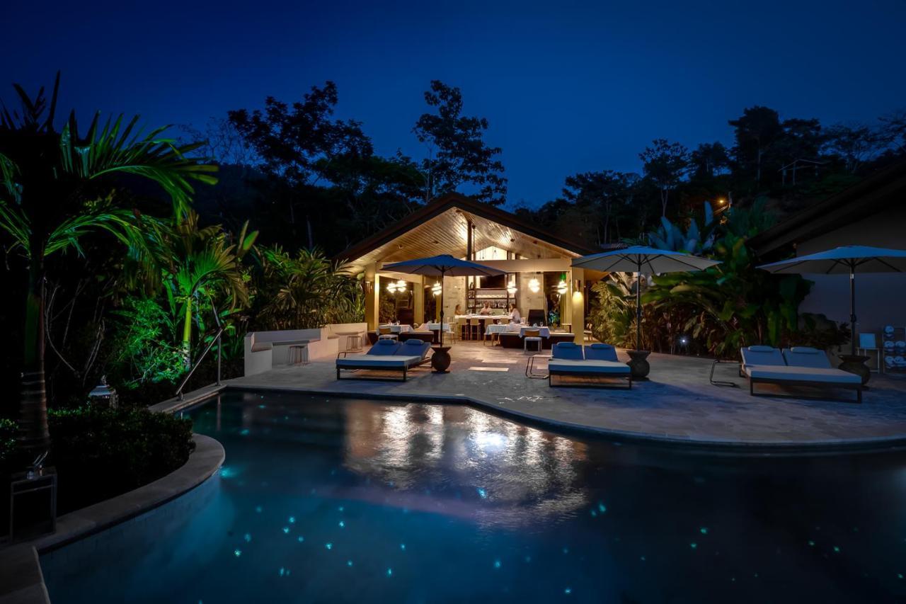 Golden Pineapple Villas-Adults Only อูวีตา ภายนอก รูปภาพ