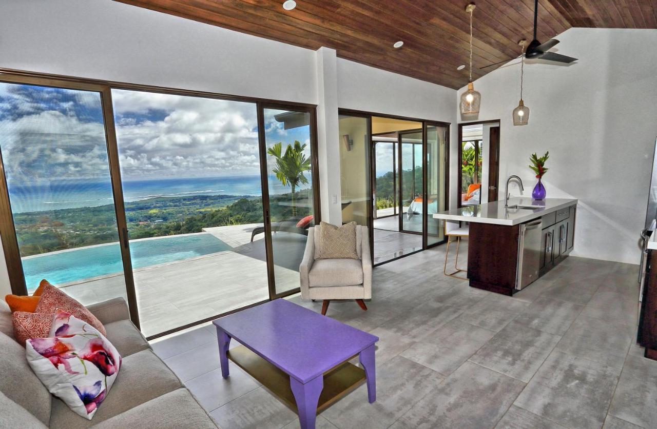 Golden Pineapple Villas-Adults Only อูวีตา ภายนอก รูปภาพ